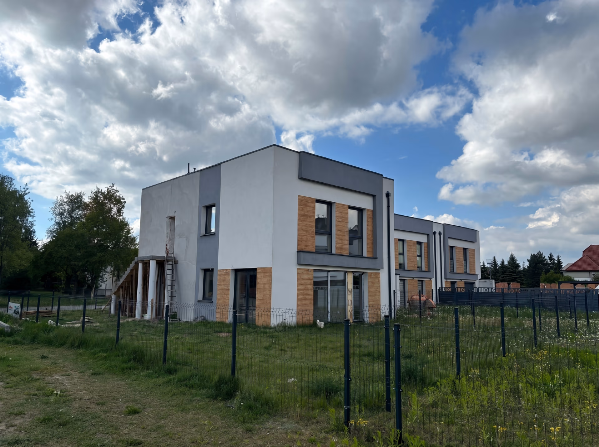 lokale góra dół na sprzedaż bełchatów ul. jarzębnowa